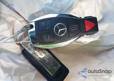 2017 Mercedes-Benz S 550 z USA, uszkodzony, nr VIN WDDUG8CB3HA317078